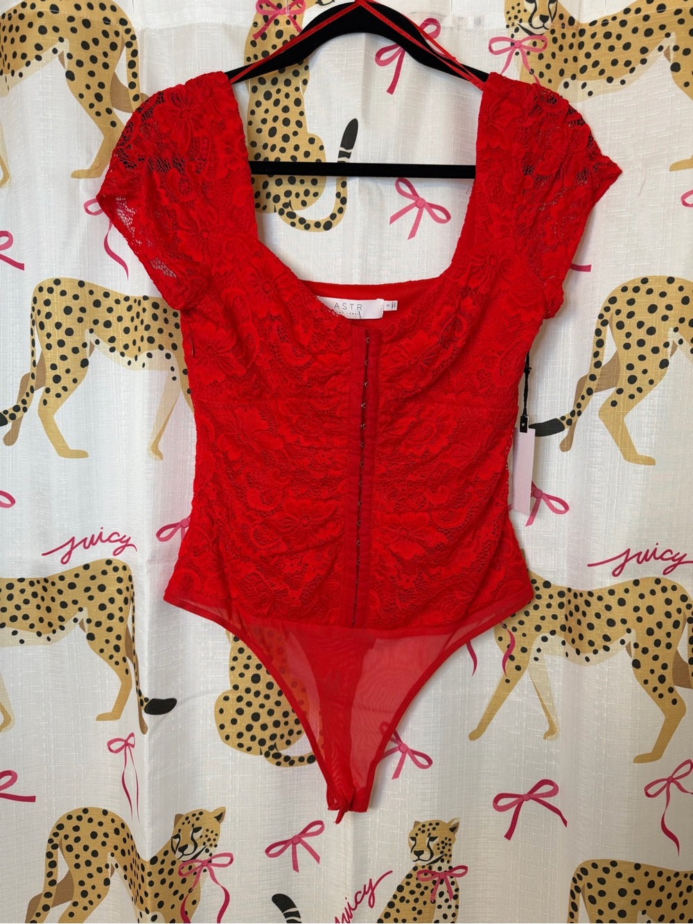 Astr Red Lace Short-Sleeve Scoop Bodysuit
